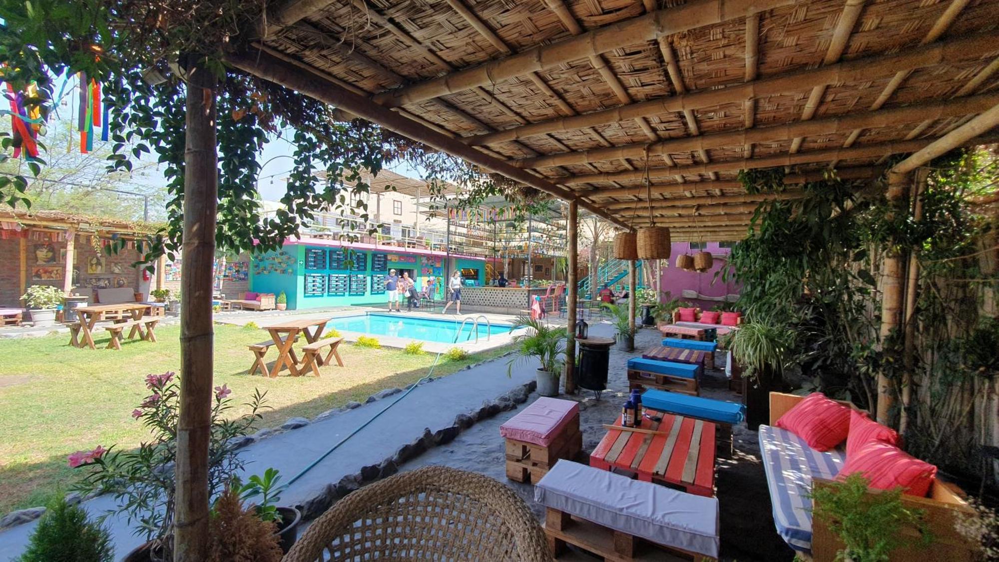 The Upcycled Hostel Huacachina Ica Dış mekan fotoğraf